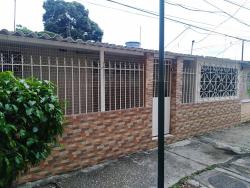 #124 - Casa para Venta en Guayaquil - G - 2